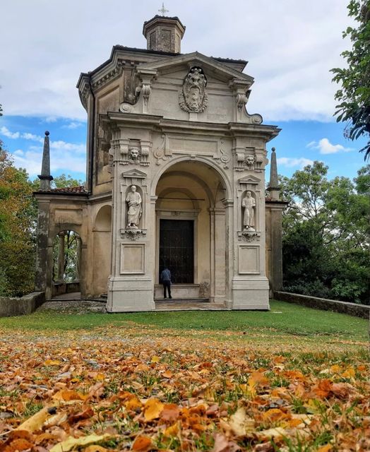 À pied: dalla mostra al monte