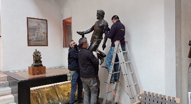 5 bronzi di Casa Pogliaghi in viaggio